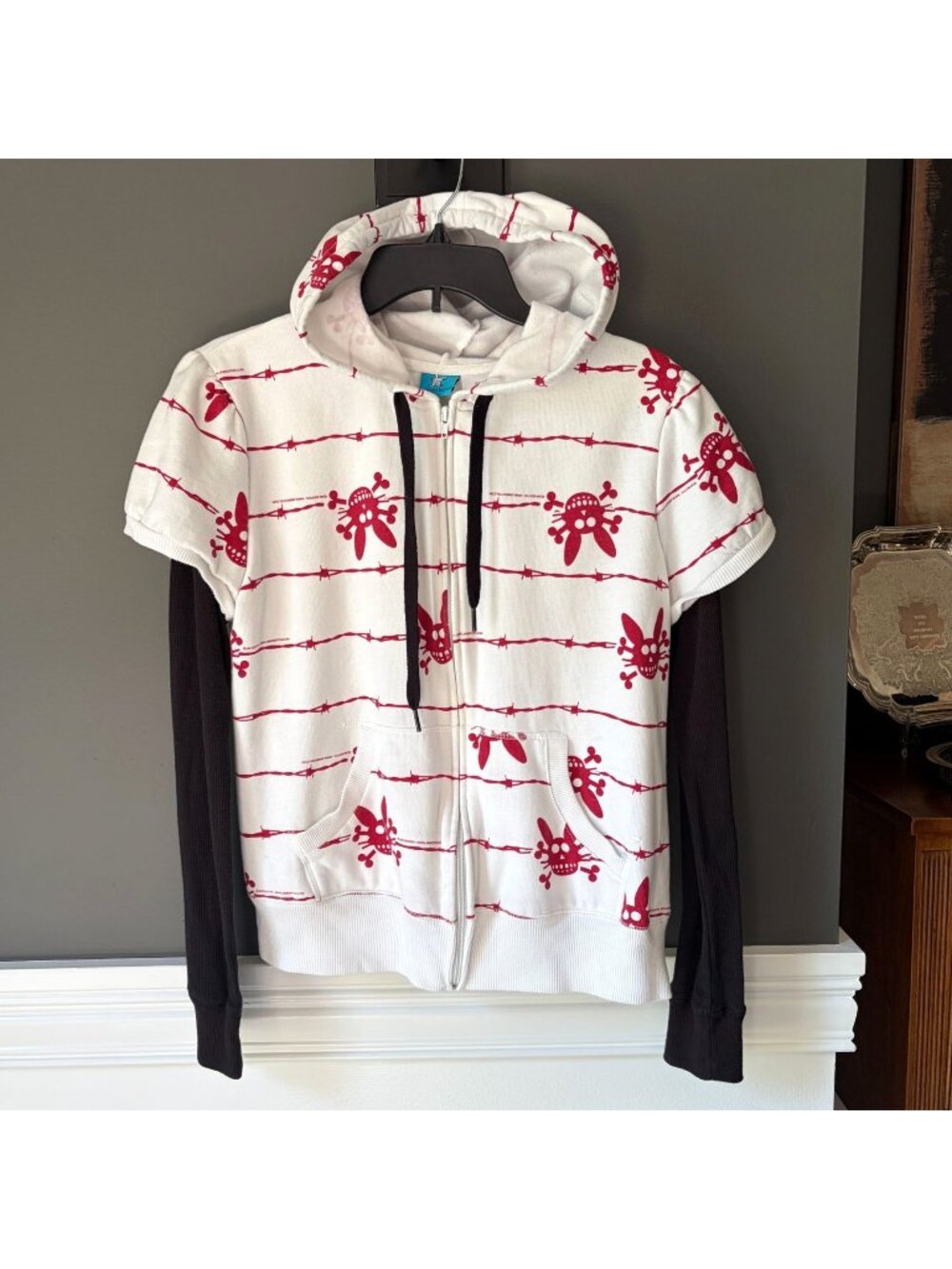 Vintage Y2K It's Happy Bunny Jim Benton Skull Barbed Wire Hoodie Junior XL